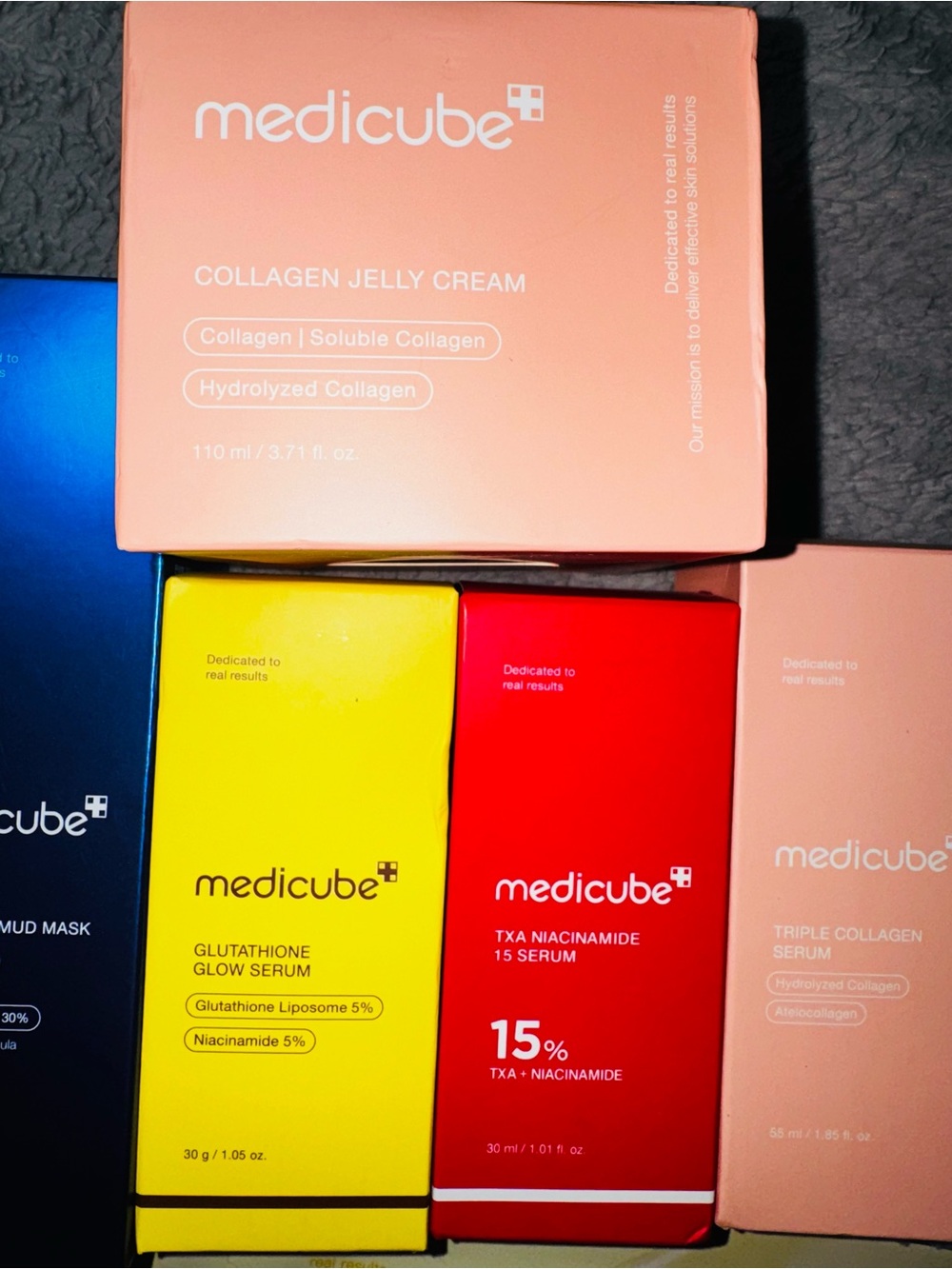 Medicube bundle- 9 pieces- MSRP for total is $244- NEW SEALED~ exp 2028 - Picture 5 of 7